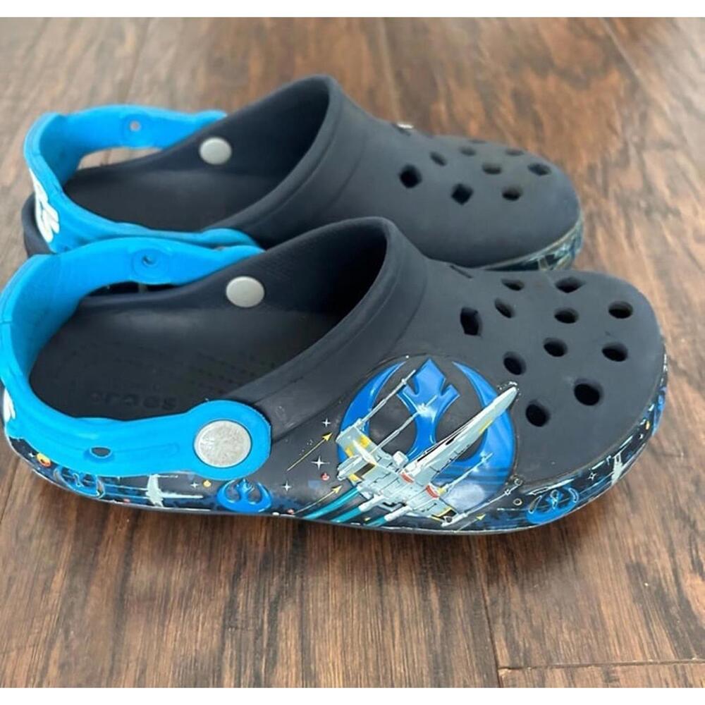 Crocs